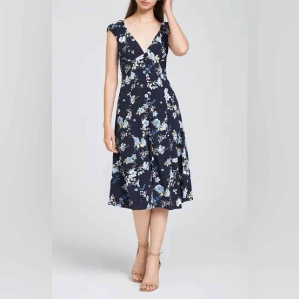 WAYF Laure Floral Fit & Flare Dress size XS NWT